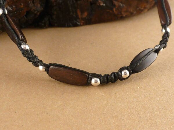 Armband geflochten mit Holzperlen – Bild 5