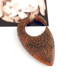 Fake Ohrstecker Holz