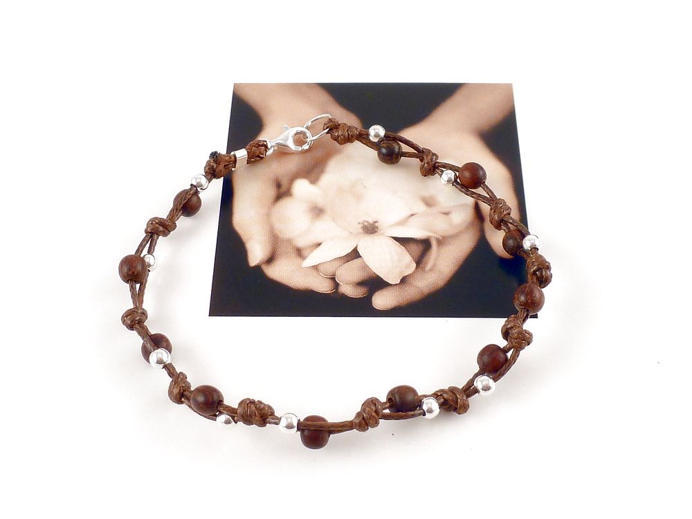 Armband handmade mit Holz und Silber Perlen
