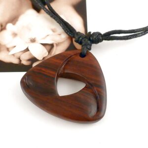 Kette mit Anhänger Holz Dreieck