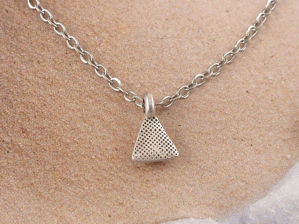 Kette Edelstahl mit Anhänger Metall Dreieck emailliert – Bild 4